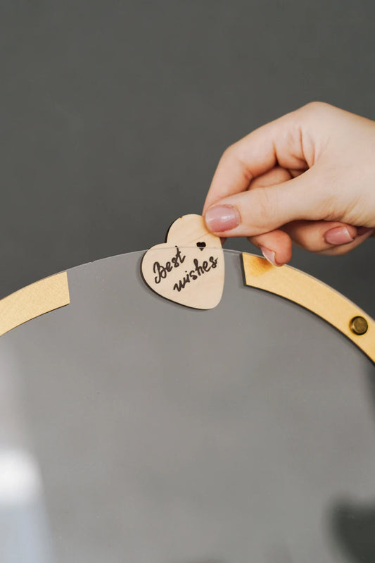 Gästebuch Holzherz mit gratis Holzschachtel
